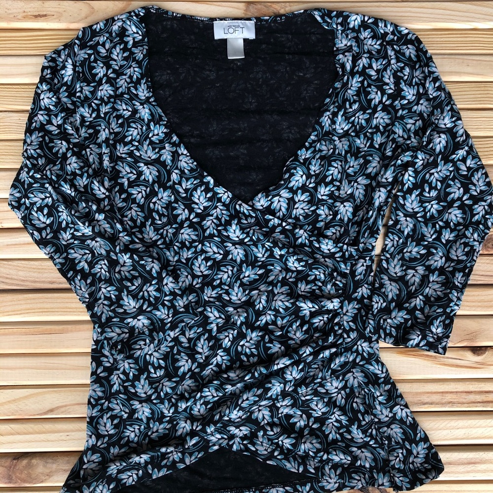 Ann Taylor Loft Dressy Top SZ S 🌺
